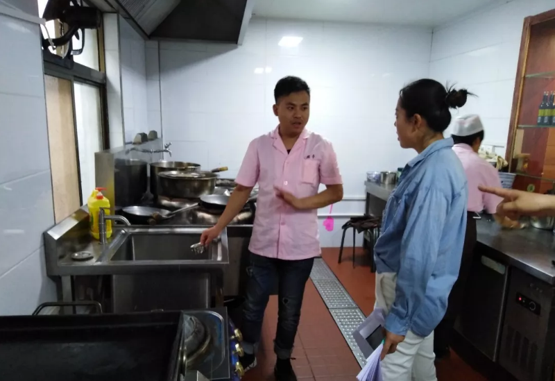 油煙凈化器，油煙凈化設(shè)備，油煙凈化機(jī)