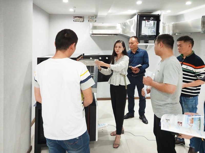 油煙凈化器，油煙凈化設(shè)備，油煙凈化機(jī)