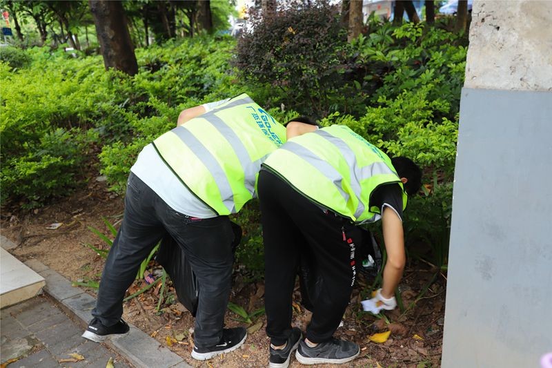 油煙凈化器，油煙凈化設(shè)備，油煙凈化機