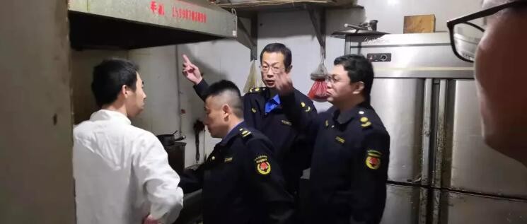 油煙凈化器，油煙凈化設(shè)備，油煙凈化機