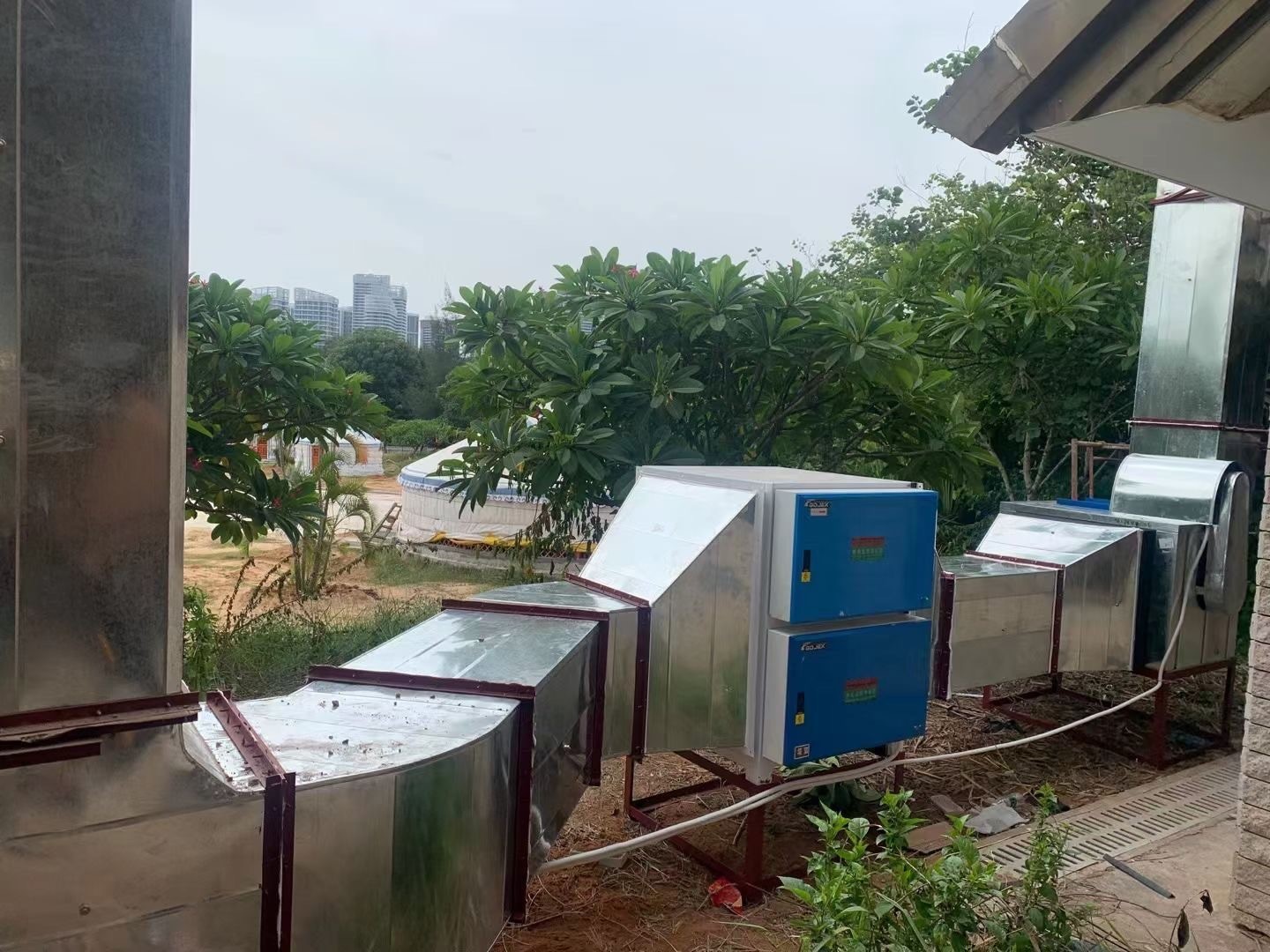 油煙凈化器，油煙凈化設備，油煙凈化機