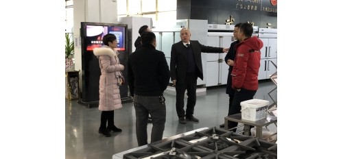 廣杰環(huán)保集團(tuán)參加湖北省酒店用品行業(yè)協(xié)會新春團(tuán)拜會