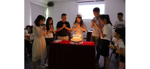 GOJEK：廣杰環(huán)保集團(tuán)4月員工生日會(huì)